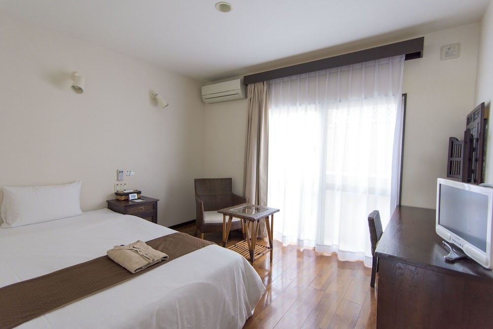 One Semidouble Bed, Non-Smoking photo 1