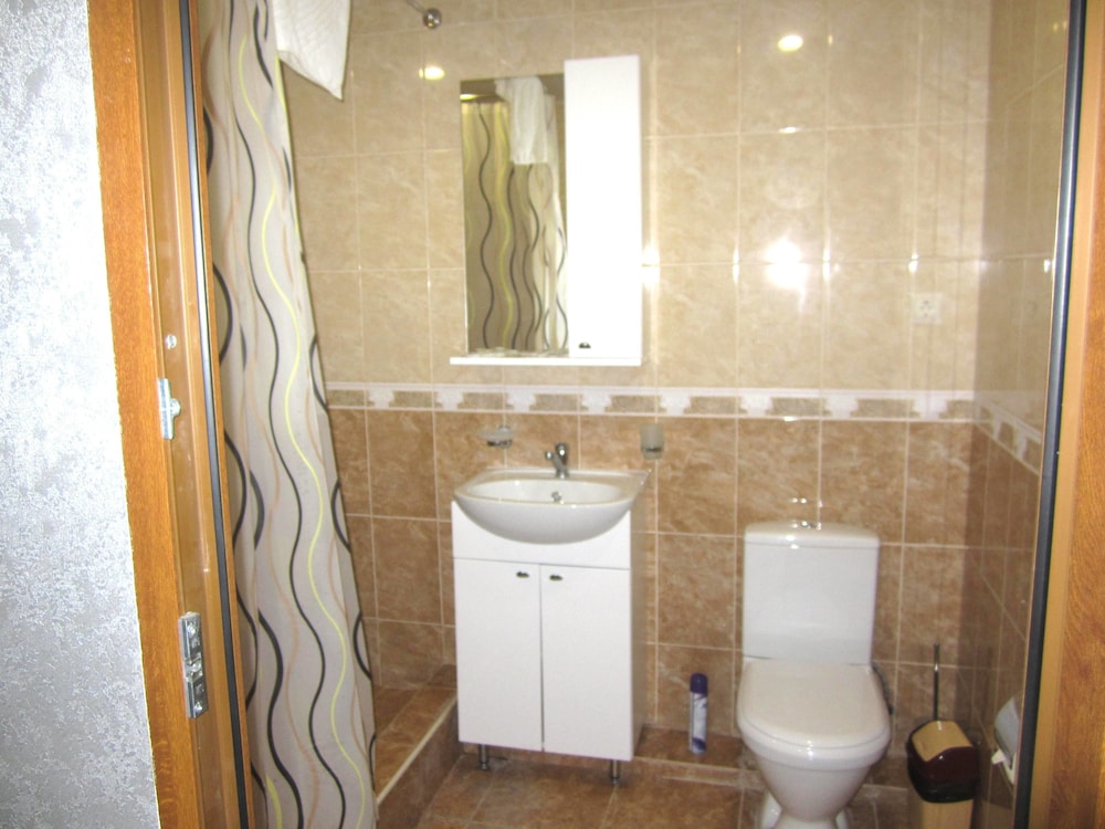 Triple Room, City View photo 3