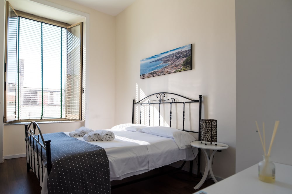 Grand Triple Room