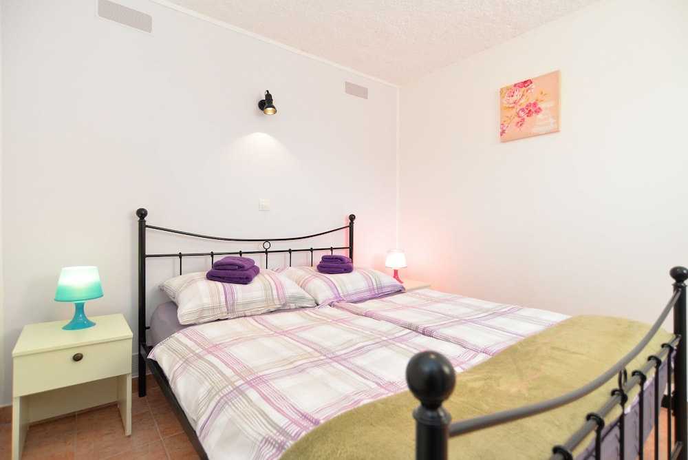 Standard Apartment, 1 Bedroom (669/1589)