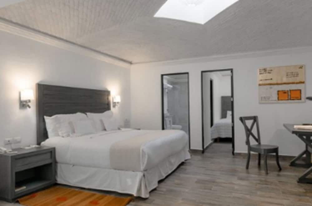 Family Room - Photo 3