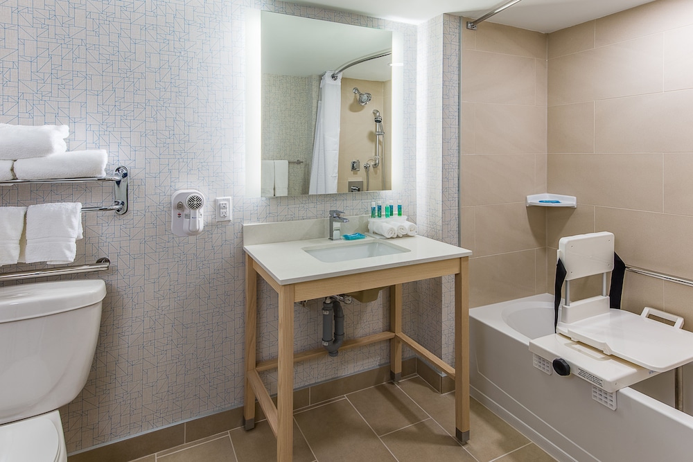 Room, 1 King Bed, Accessible (Communications, Mobility)
