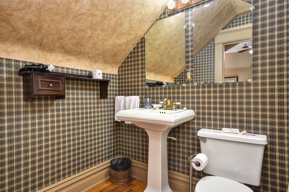 Suite (Hunt) photo 3