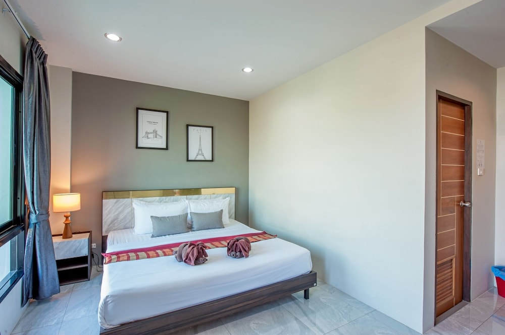 Residence-Side Deluxe Double Bed - Photo 9