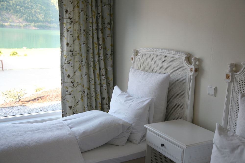 Twin Room, 2 Twin Beds, Sea View