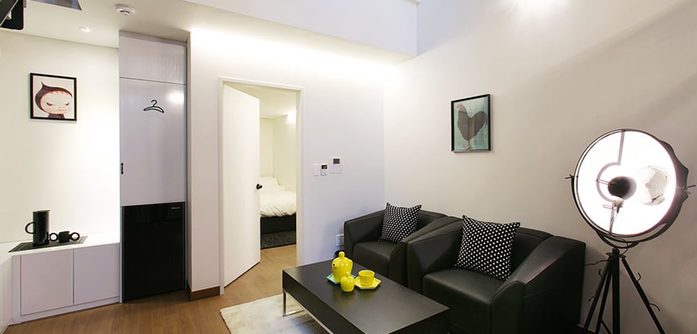 Room, 1 Bedroom (Together) - Photo 1