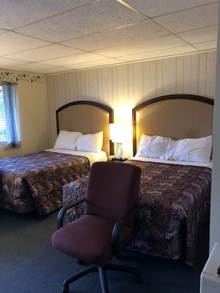 Standard Room, 2 Double Beds, Non Smoking photo 1