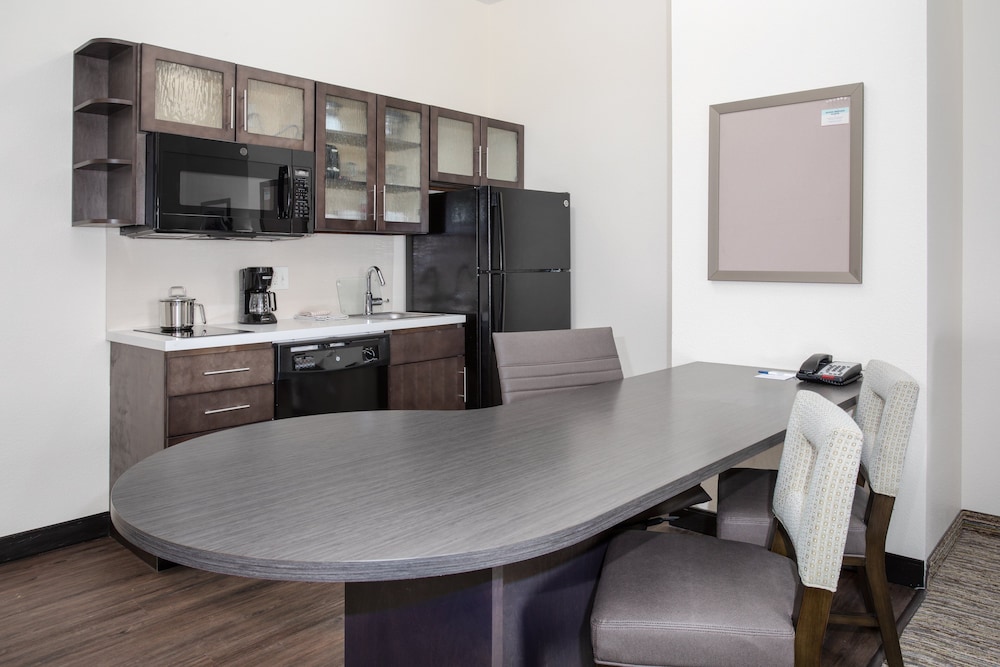 Suite, 1 Bedroom photo 2