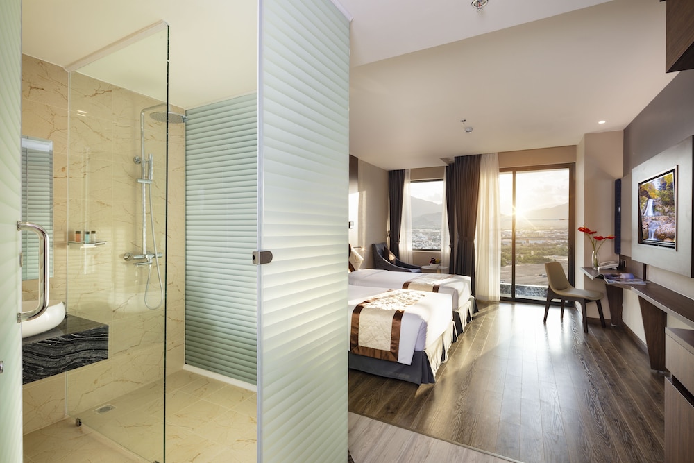 Premier Room, 2 Twin Beds, City View photo 2