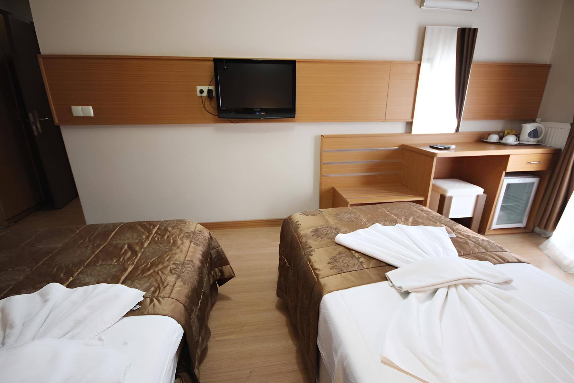 Double or Twin Room photo 1
