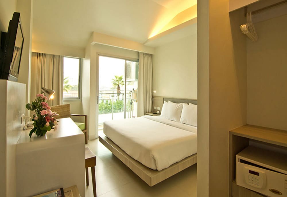 Deluxe Room - Photo 4
