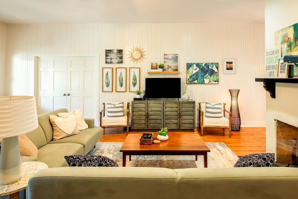 House (3 Bedrooms)