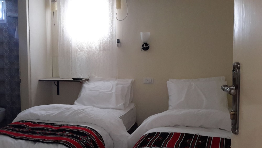 Twin Room, City View (Ezz.) photo 1
