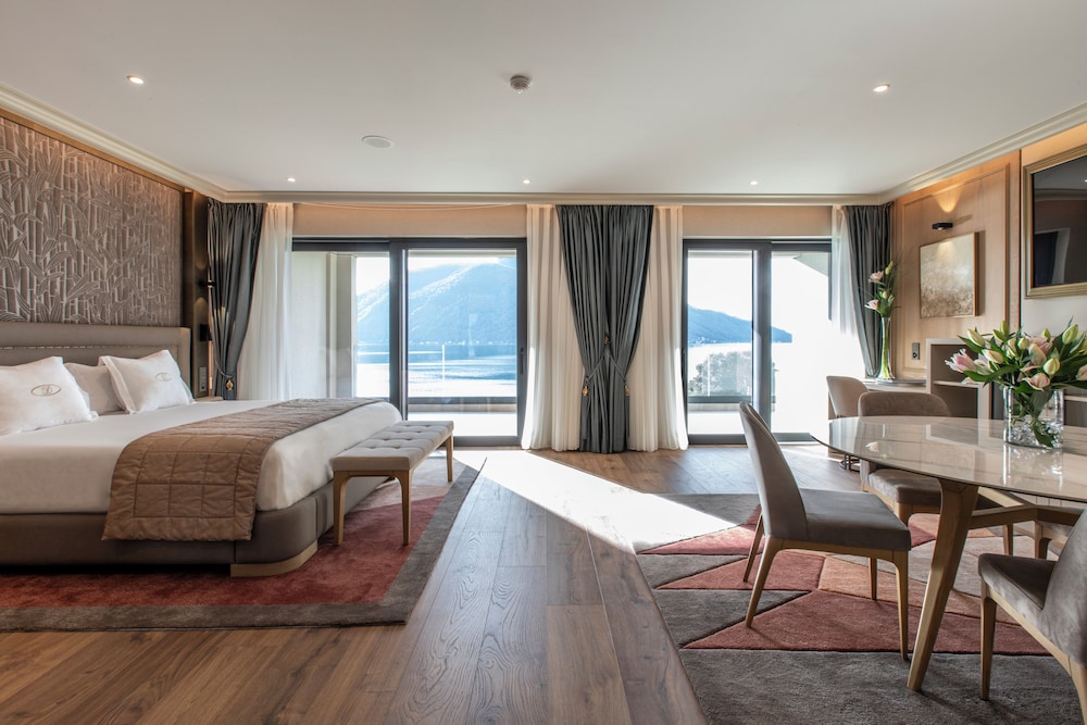 Junior Suite, Terrace, Lake View
