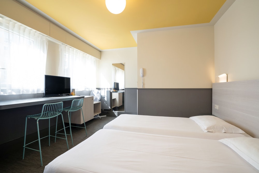Premium Twin Room photo 1