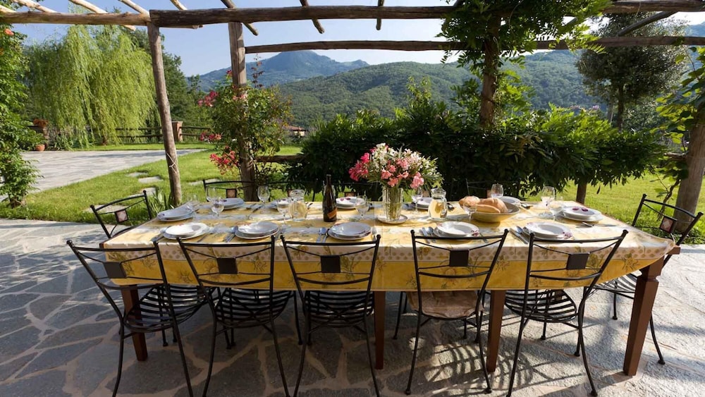 Villa photo 3