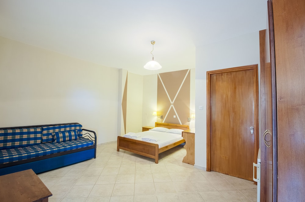 Studio, Sea View, Beachfront photo 2
