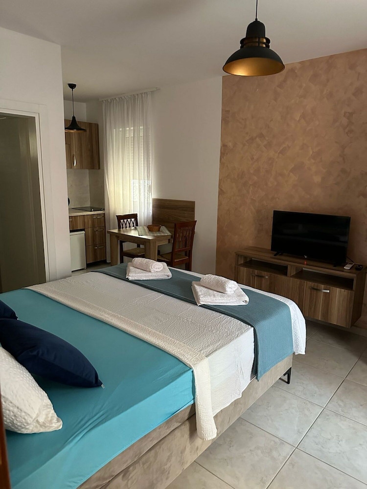 Classic Double Room, Balcony, City View
