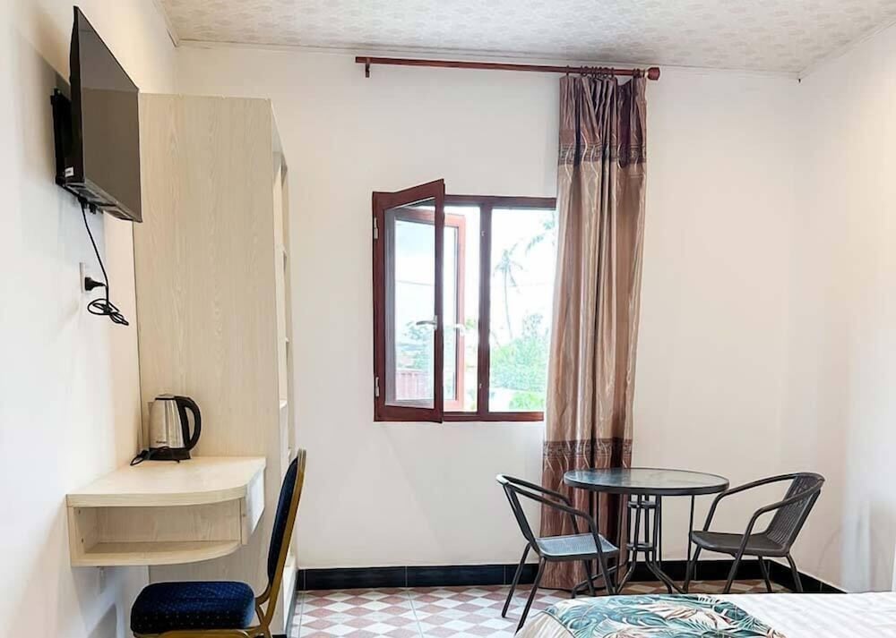 Standard Room, 1 Queen Bed, Air conditioning photo 2