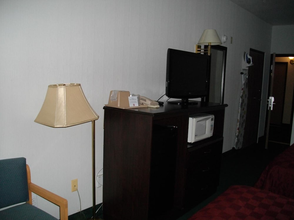Deluxe Single Room, 1 Queen Bed, Accessible photo 2