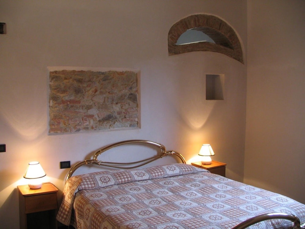 Deluxe Triple Room photo 3