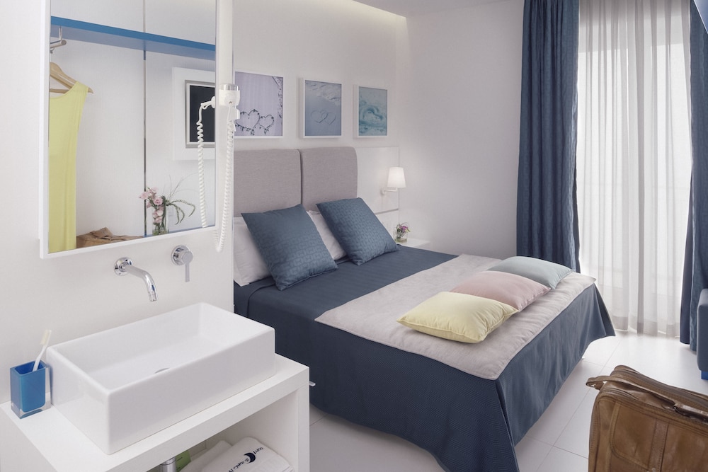 Design Room, 1 Queen Bed