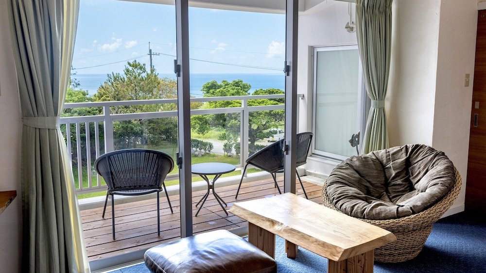 Standard Twin Room, Ocean View photo 1