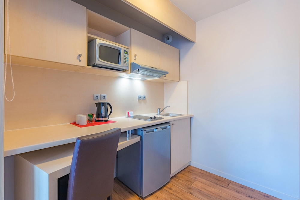 Family Apartment - Photo 7