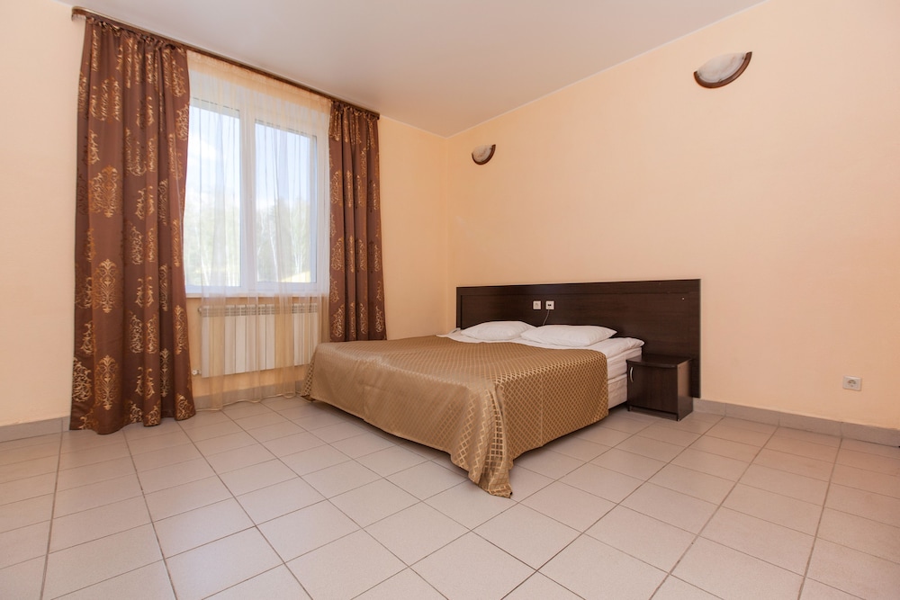 Standard Double or Twin Room photo 3
