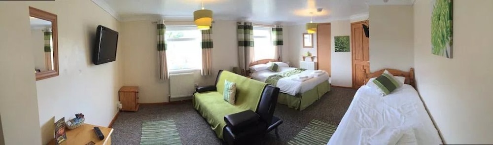 Family Room photo 1