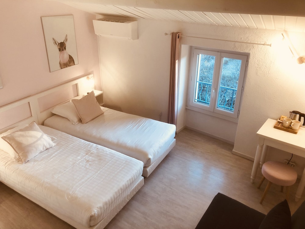 Comfort Twin Room photo 2