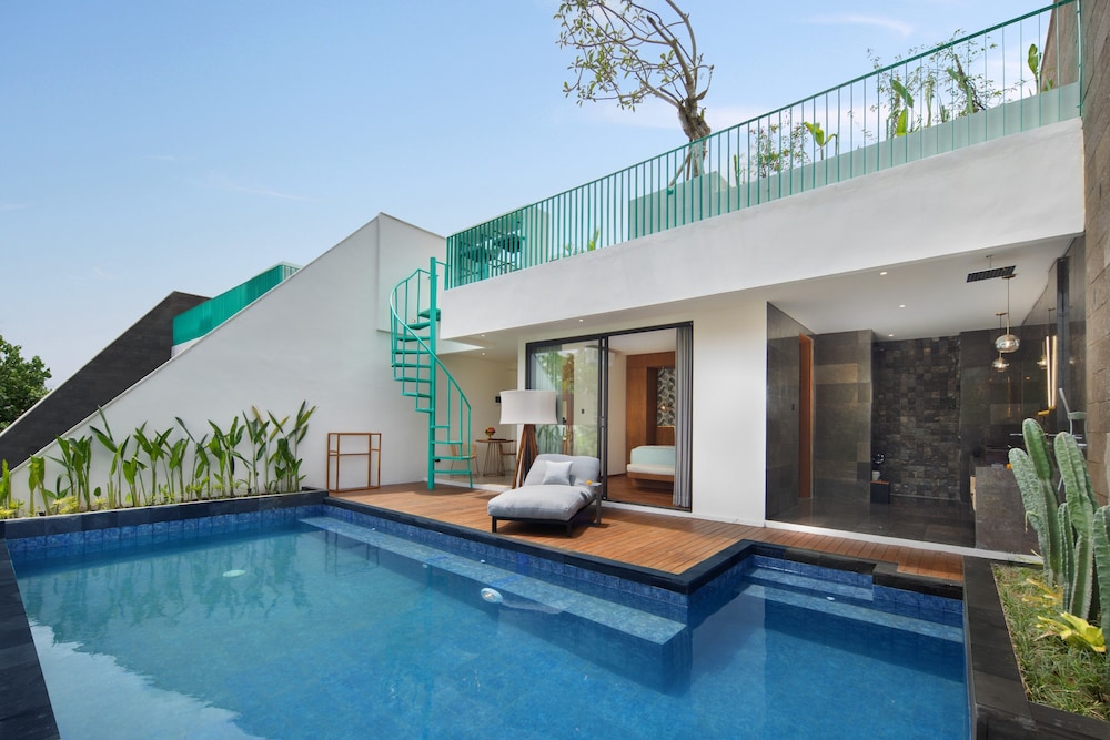 Sky One Bedroom Private Pool Villa. thumbnail 5