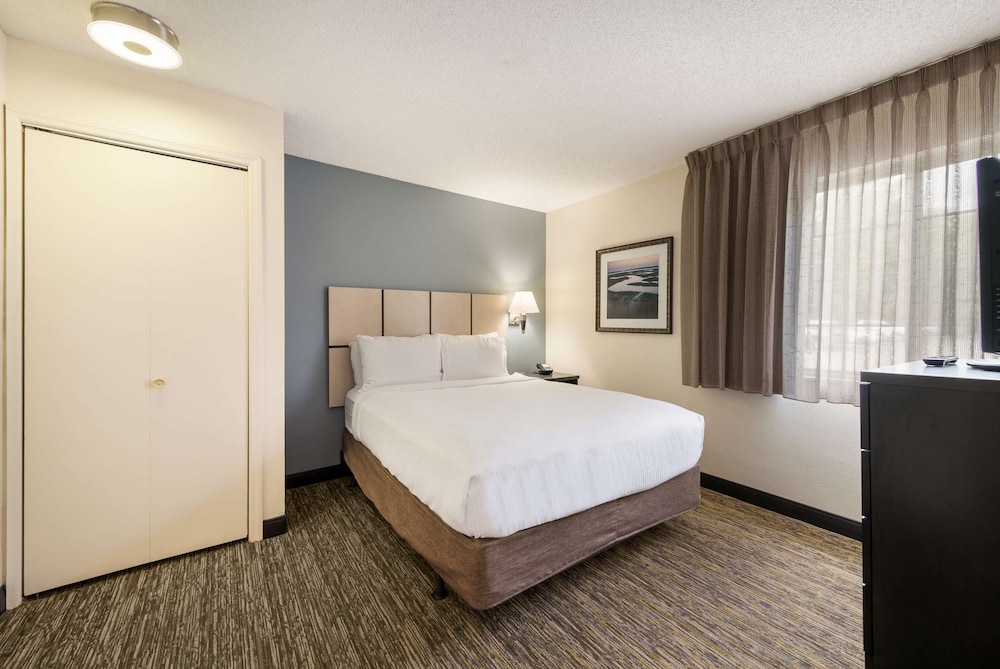 Suite, 2 Queen Beds (One Bedroom) photo 1