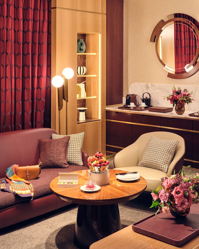 Corner Room - Photo 3