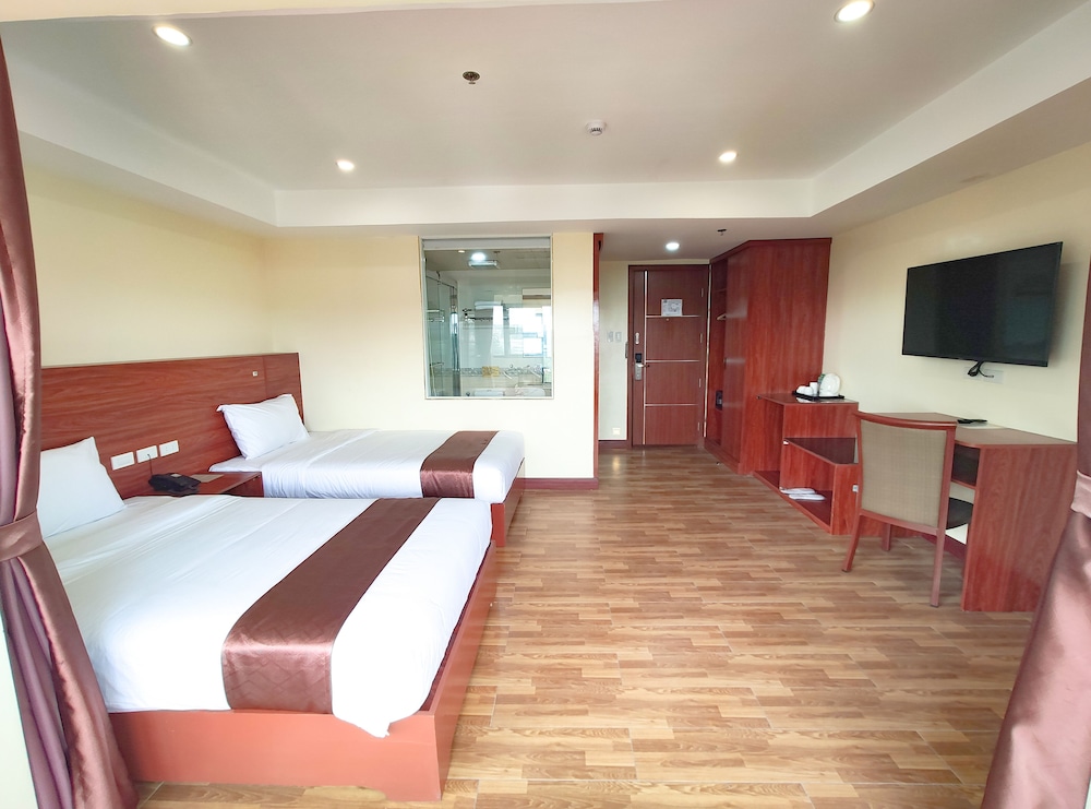 Basic Double or Twin Room, 2 Double Beds, Non Smoking, City View - Photo 2