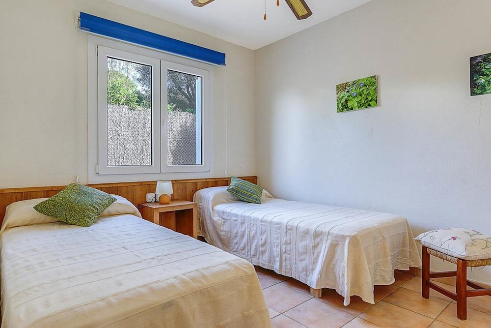 Villa Familiar, 4 habitaciones, vista a la piscina