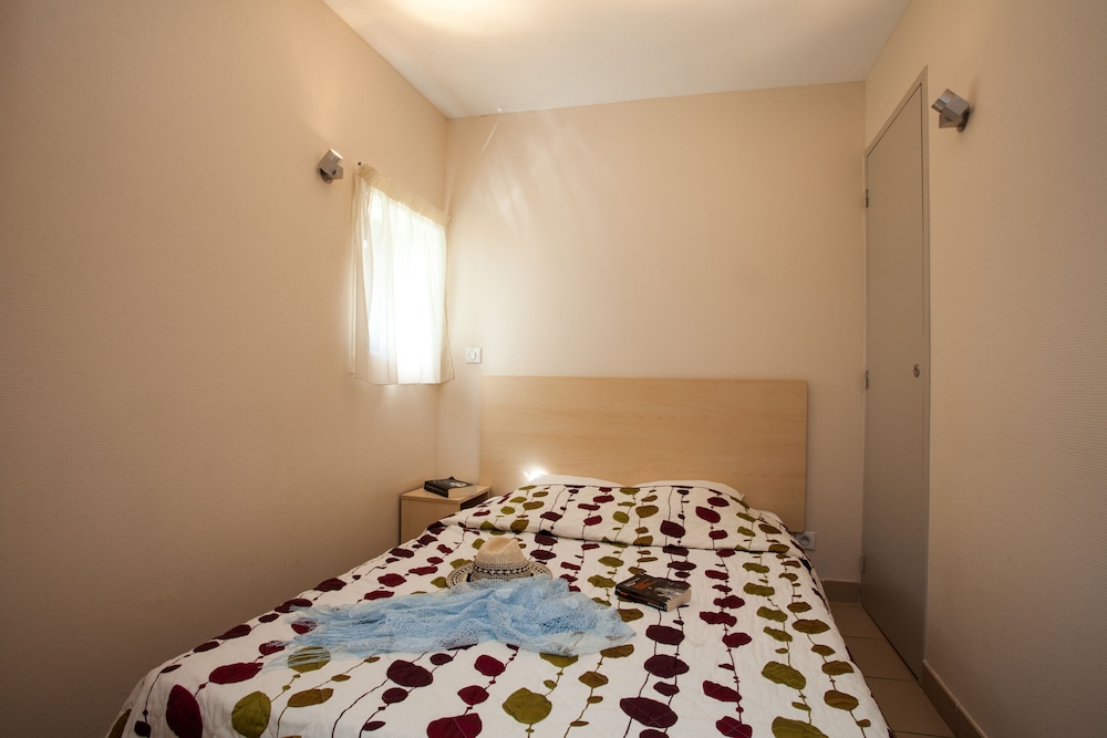 House, 1 Bedroom photo 2
