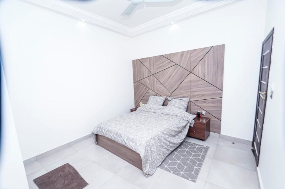 Classic Apartment, 2 Bedrooms, Garden View, Ground Floor photo 1