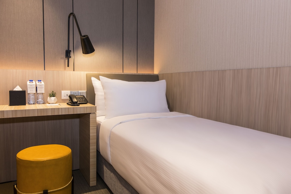 Solo Room - 12 Hrs