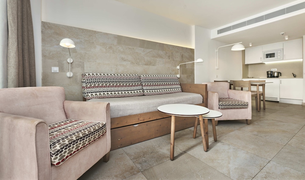 Apartment, 1 Bedroom, Balcony (2 adults + 2 children) - Photo 3