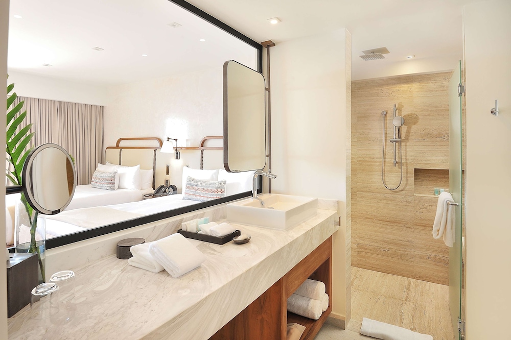 Infinity Two Queen Ocean View - Photo 3