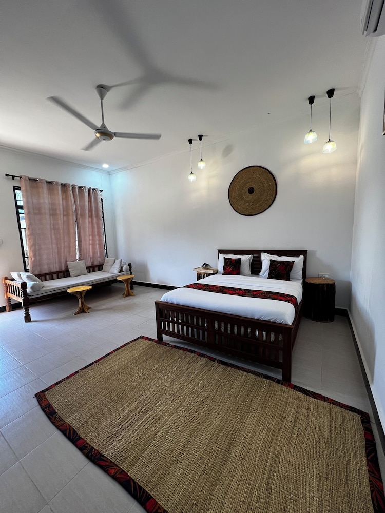 Deluxe Double Room, Courtyard View