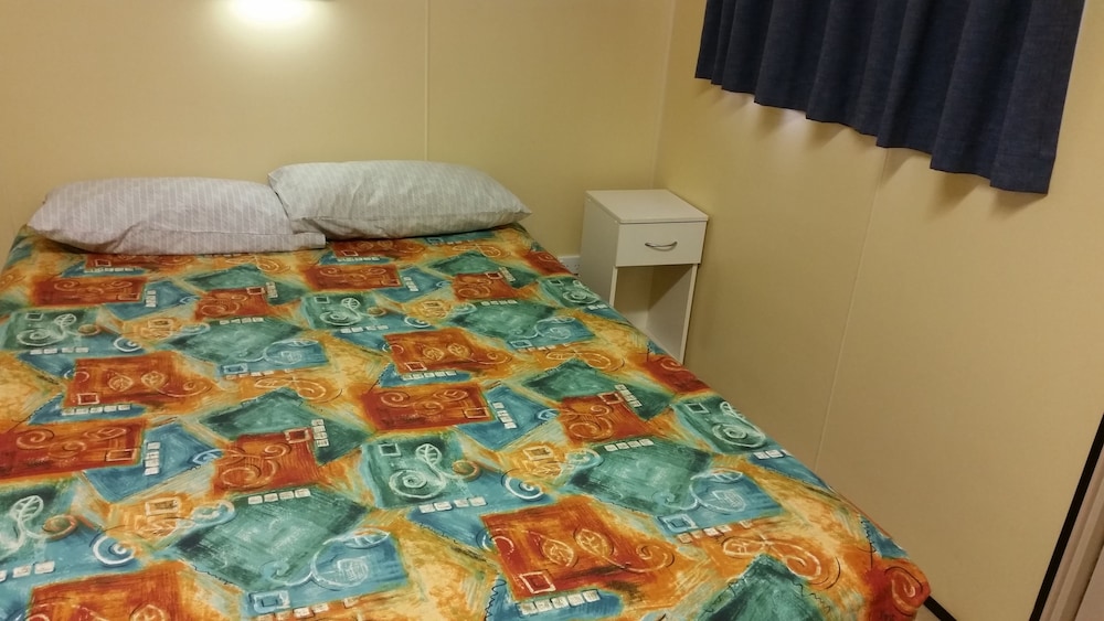 Standard Room, Non Smoking, Kitchenette (COUPLE'S ENSUITE ROOM) photo 3
