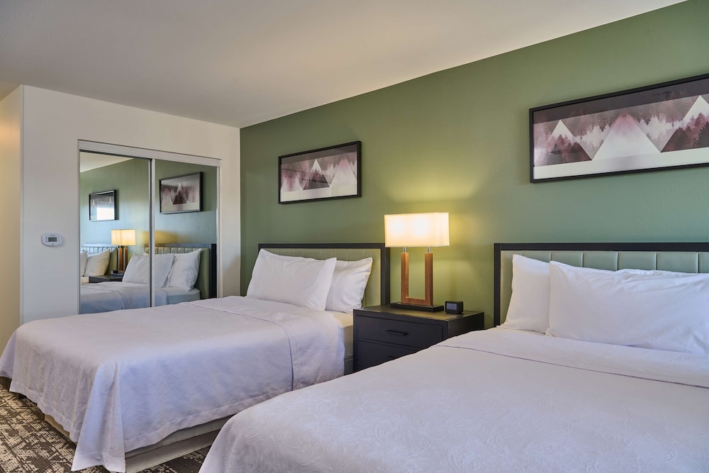 Suite, 2 Queen Beds, Accessible, Non Smoking (Hearing) - Photo 4