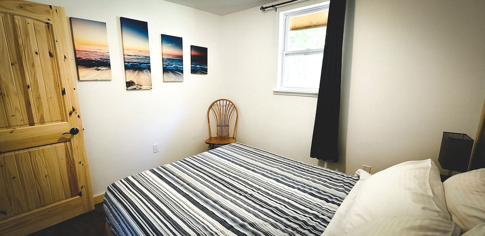 Signature Chalet, 2 Bedrooms, Non Smoking, Kitchen photo 3
