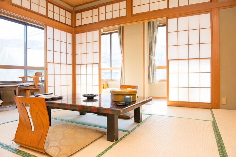 Japanese Style Room with Shared Toilet photo 2