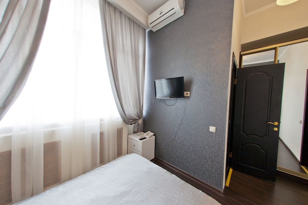 Standard Double Room photo 2