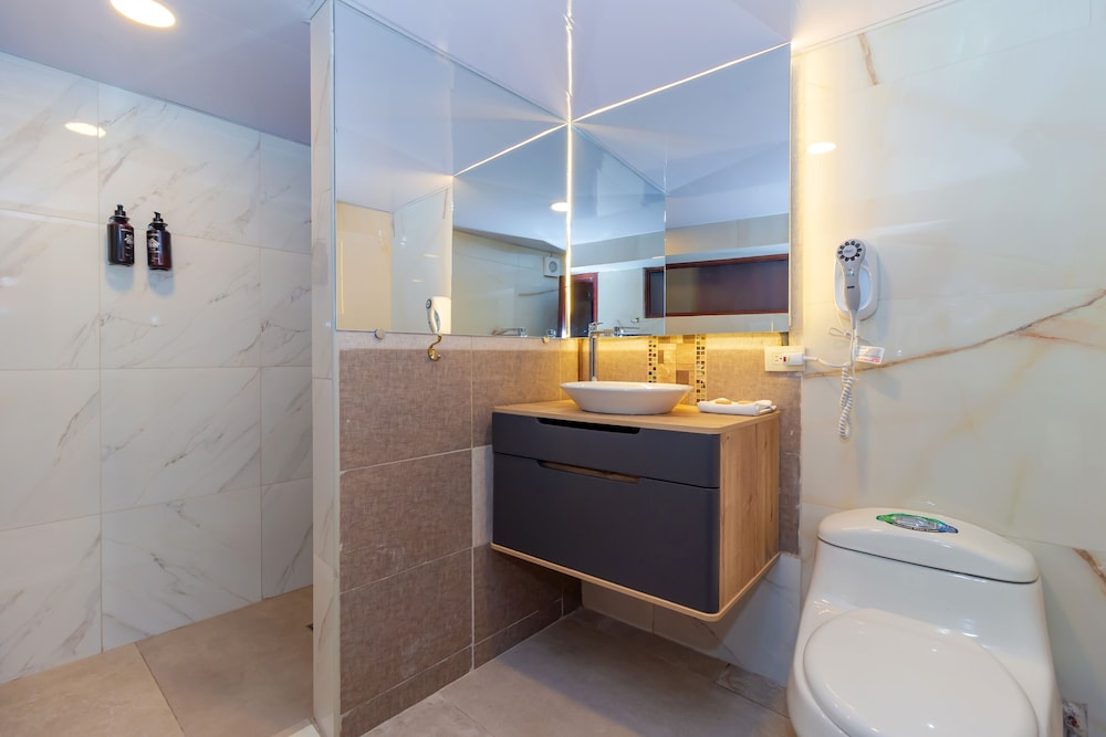 Exclusive Apartment, 3 Bedrooms, Ensuite