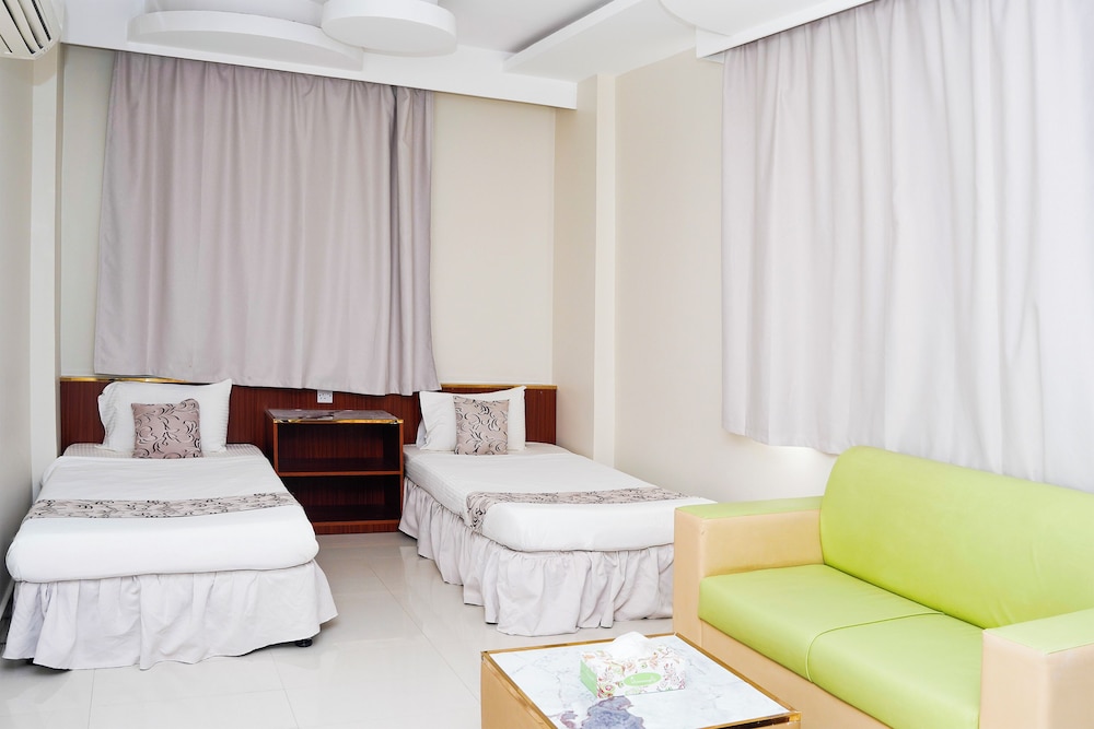 Deluxe Double Room, 2 Twin Beds photo 3