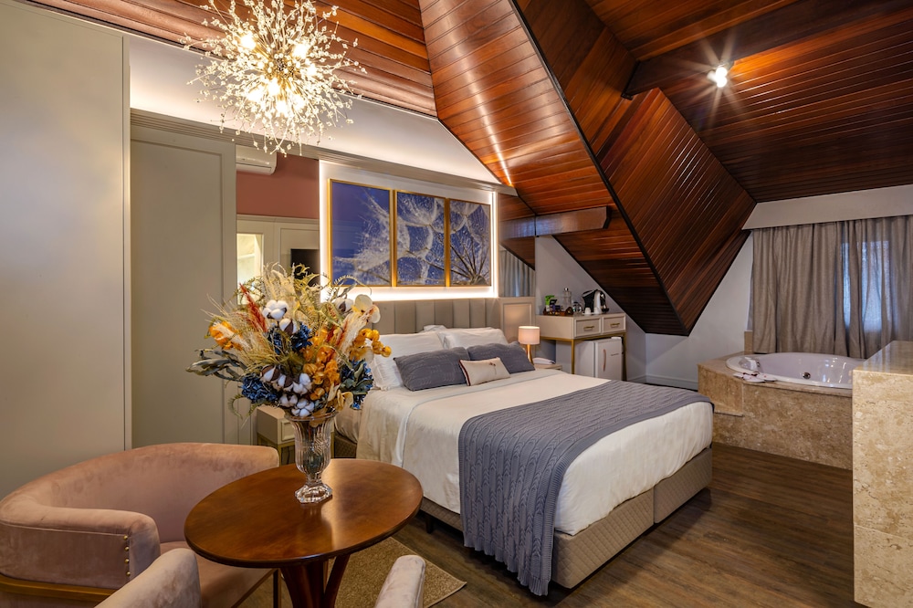 Premier Room